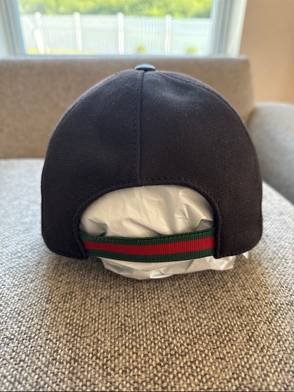 Authentic Gucci Black Cap with Green and Red Stripe - Picture 12 of 14